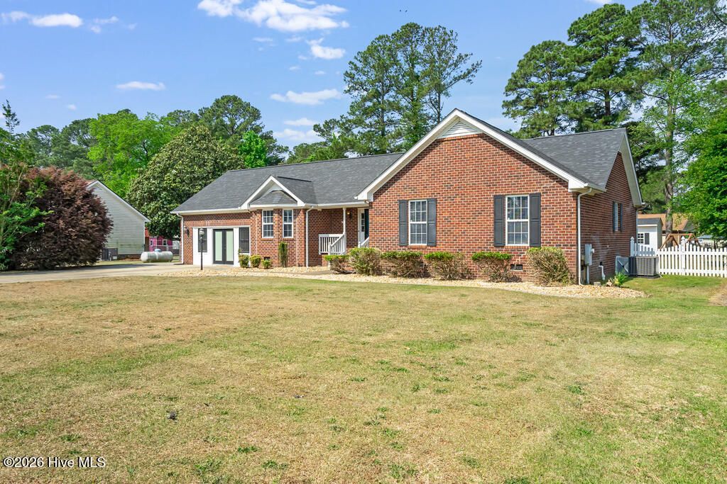 Photo of 1813 Oberry Center Road, Goldsboro, NC 27530 (MLS # 100567680)