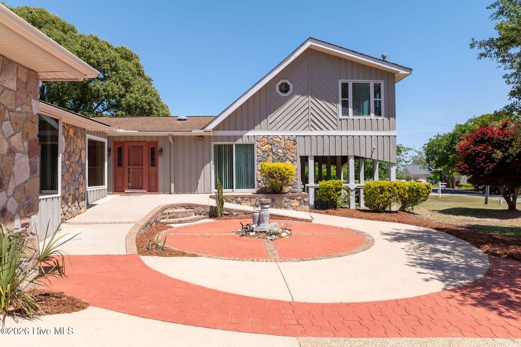 Photo of 1984 Kings Landing Road, Hampstead, NC 28443 (MLS # 100568983)