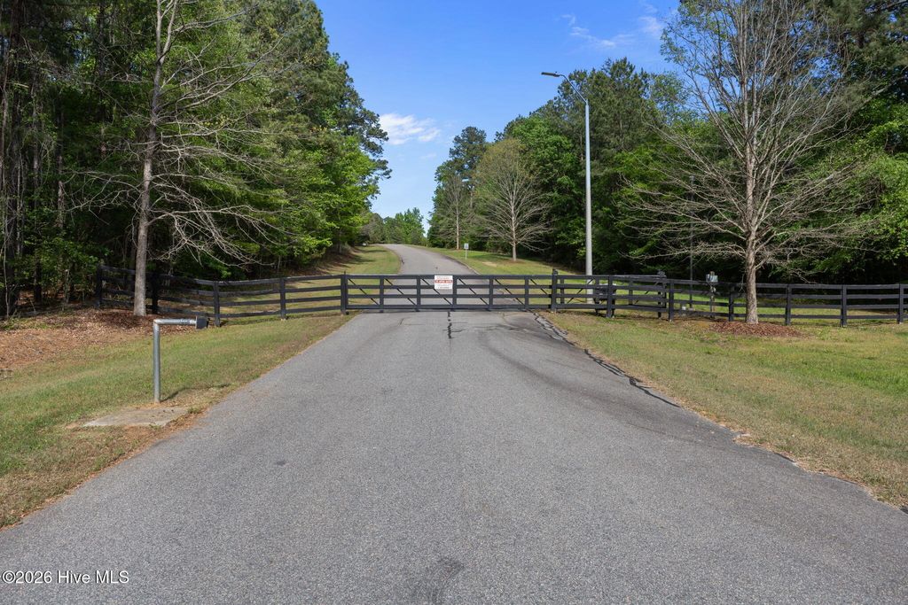 Photo of 125 Lennox Loop, Rockingham, NC 28379 (MLS # 100567690)