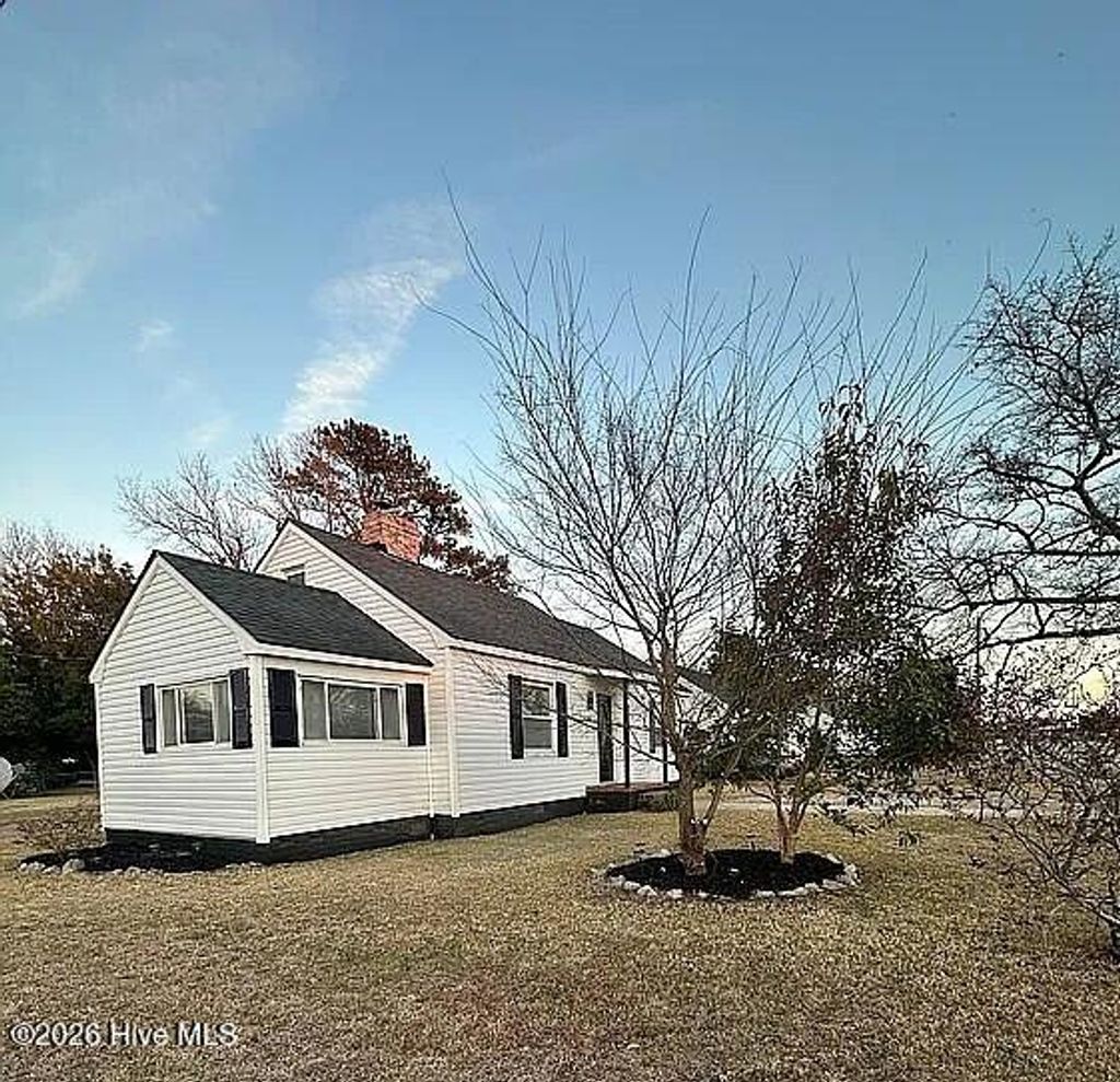 Photo of 420 Johnson Boulevard, Jacksonville, NC 28540 (MLS # 100558226)