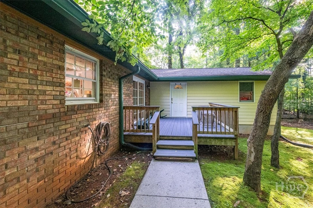 115 Crestwood Drive