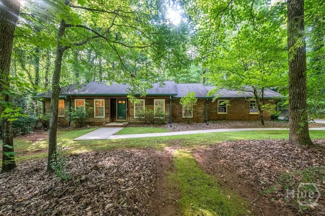 115 Crestwood Drive