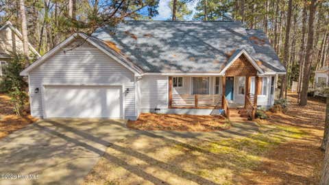 Homes For Sale - 850 Burning Tree Road<br/> Pinehurst, NC 28374