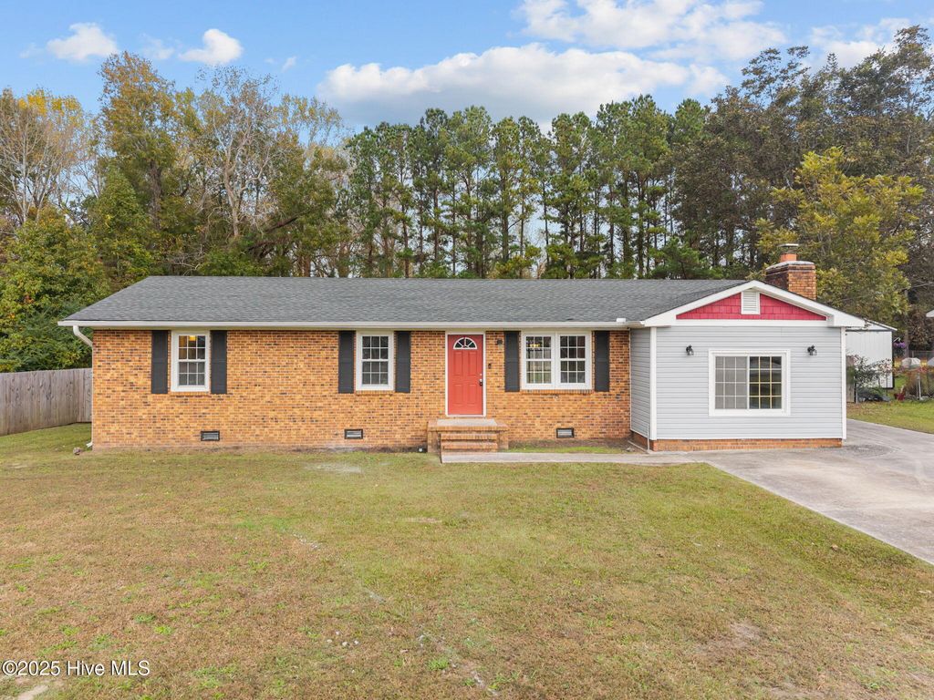 Photo of 196 Summersill School Road, Jacksonville, NC 28540 (MLS # 100538937)
