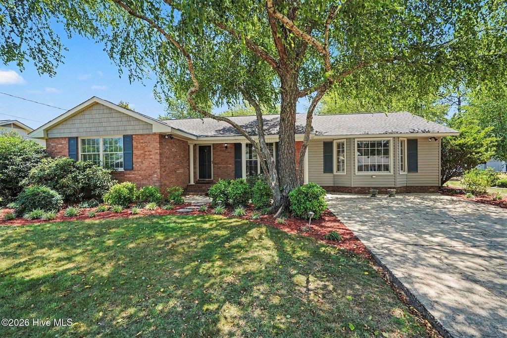 Photo of 106 Martin Street, Dunn, NC 28334 (MLS # 100582388)