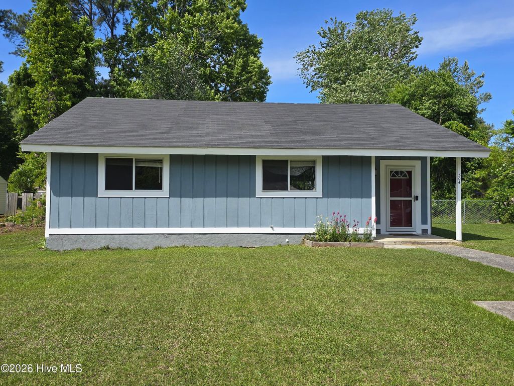 Photo of 504 Dennis Road, Jacksonville, NC 28546 (MLS # 100571780)