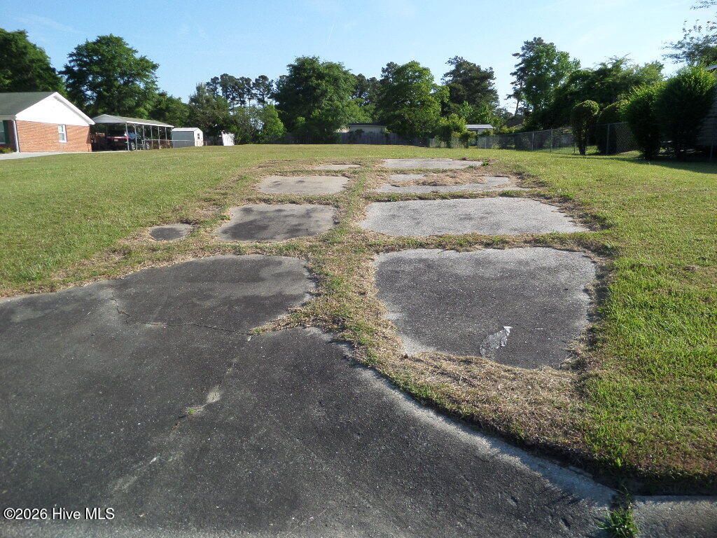 Photo of 302 W Willowood Court, Jacksonville, NC 28546 (MLS # 100568749)