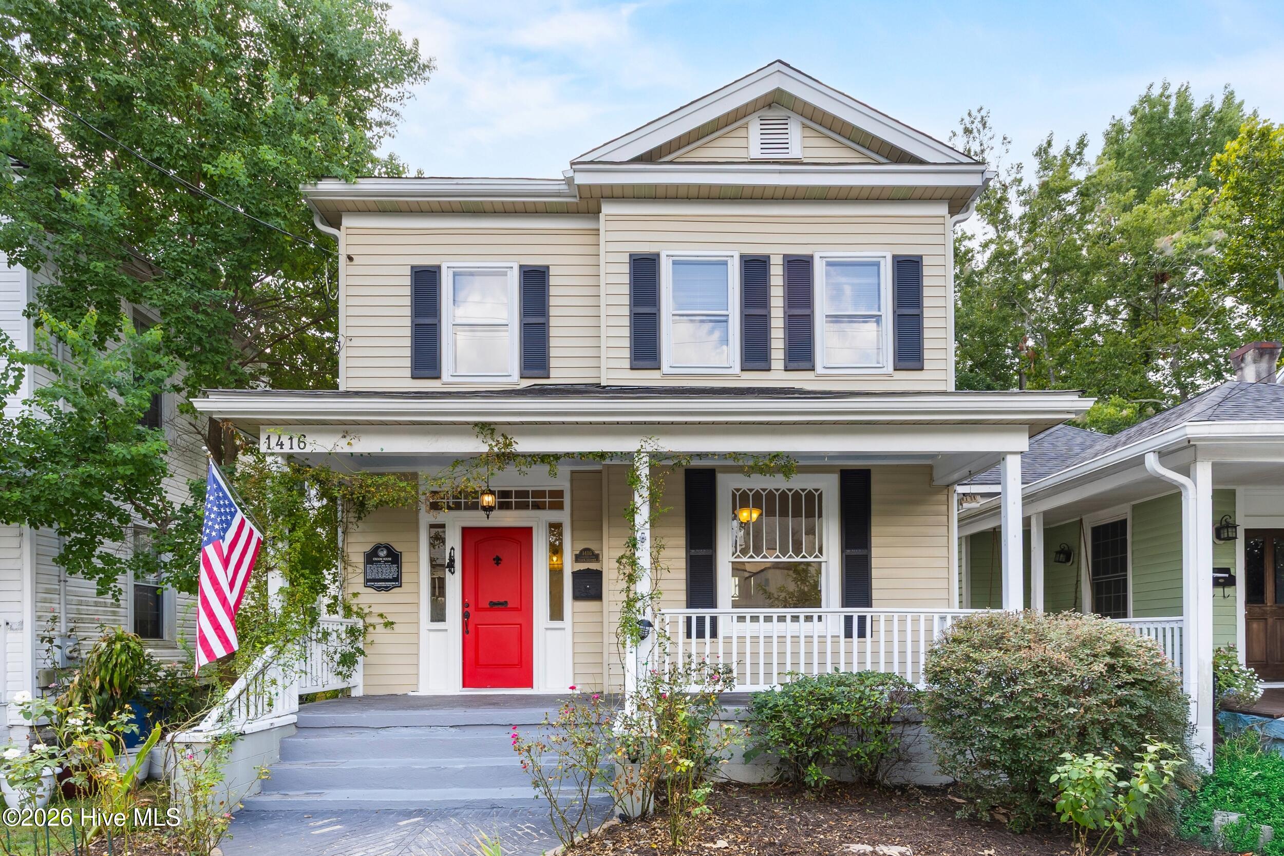 1416 Dock Street