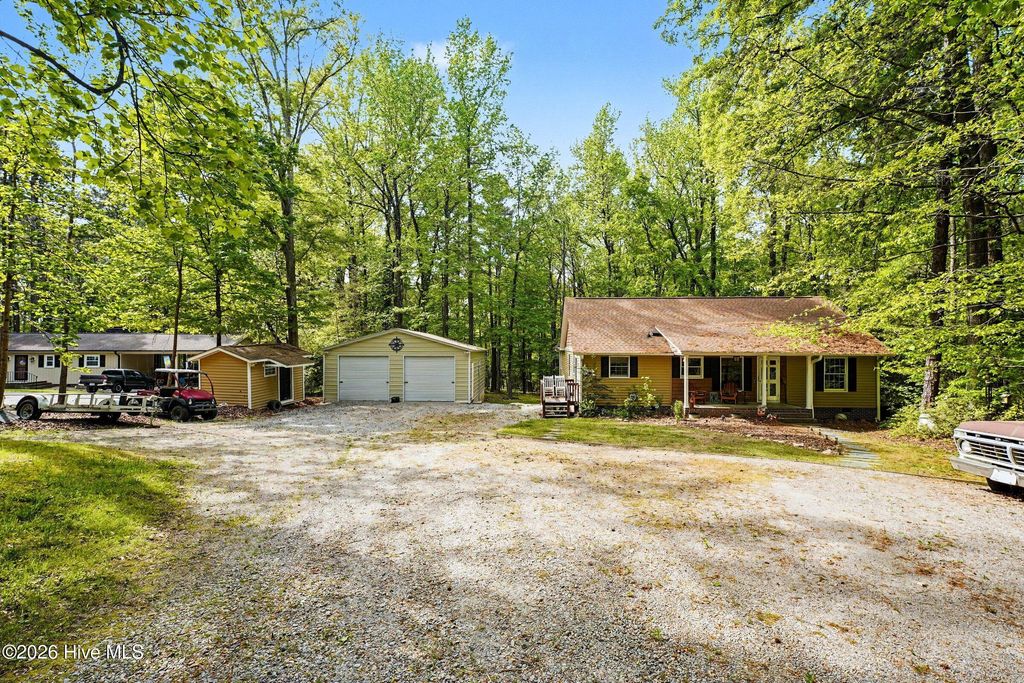 Photo of 96 Holly Circle, Henderson, NC 27537 (MLS # 100567619)