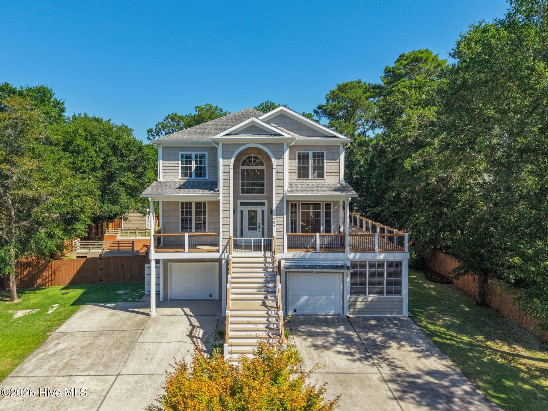 107 River Court