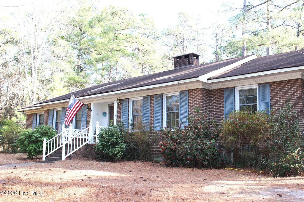 Photo of 145 Valhalla Road, Southern Pines, NC 28387 (MLS # 100548739)