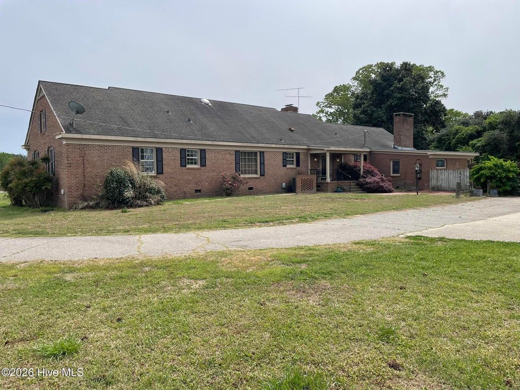 Photo of 6135 Nc Hwy 222, Stantonsburg, NC 27883 (MLS # 100565664)