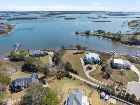 Tiny photo for 114 Elizabeth Way Court, Swansboro, NC 28584 (MLS # 100560999)