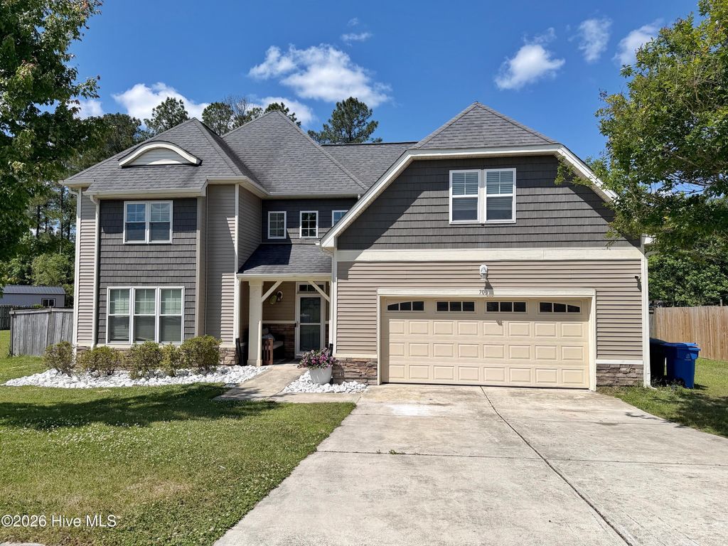 Photo of 703 Stagecoach Drive, Jacksonville, NC 28546 (MLS # 100573541)