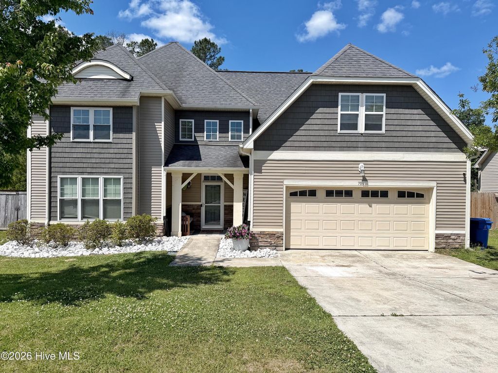Photo of 703 Stagecoach Drive, Jacksonville, NC 28546 (MLS # 100573541)