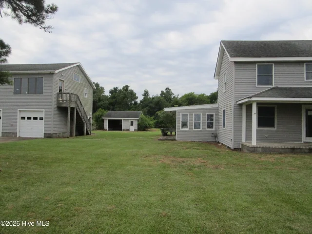 330 Narrow Shore Road, photo 3 of 63