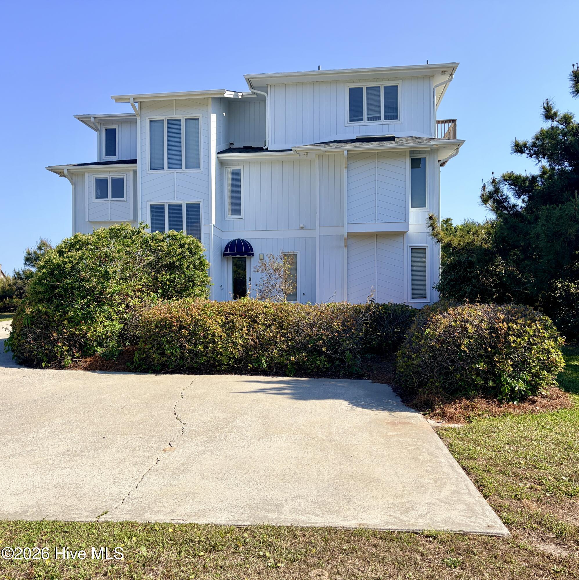 6605 Ocean Drive