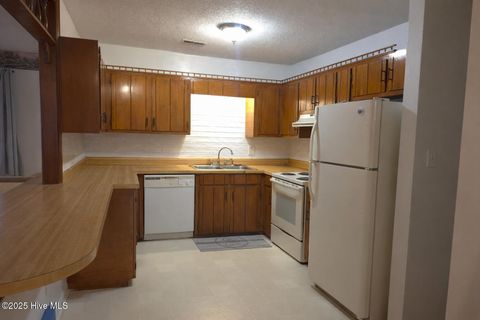 Tiny photo for 200 Carolina Drive, Jacksonville, NC 28546 (MLS # 100573961)