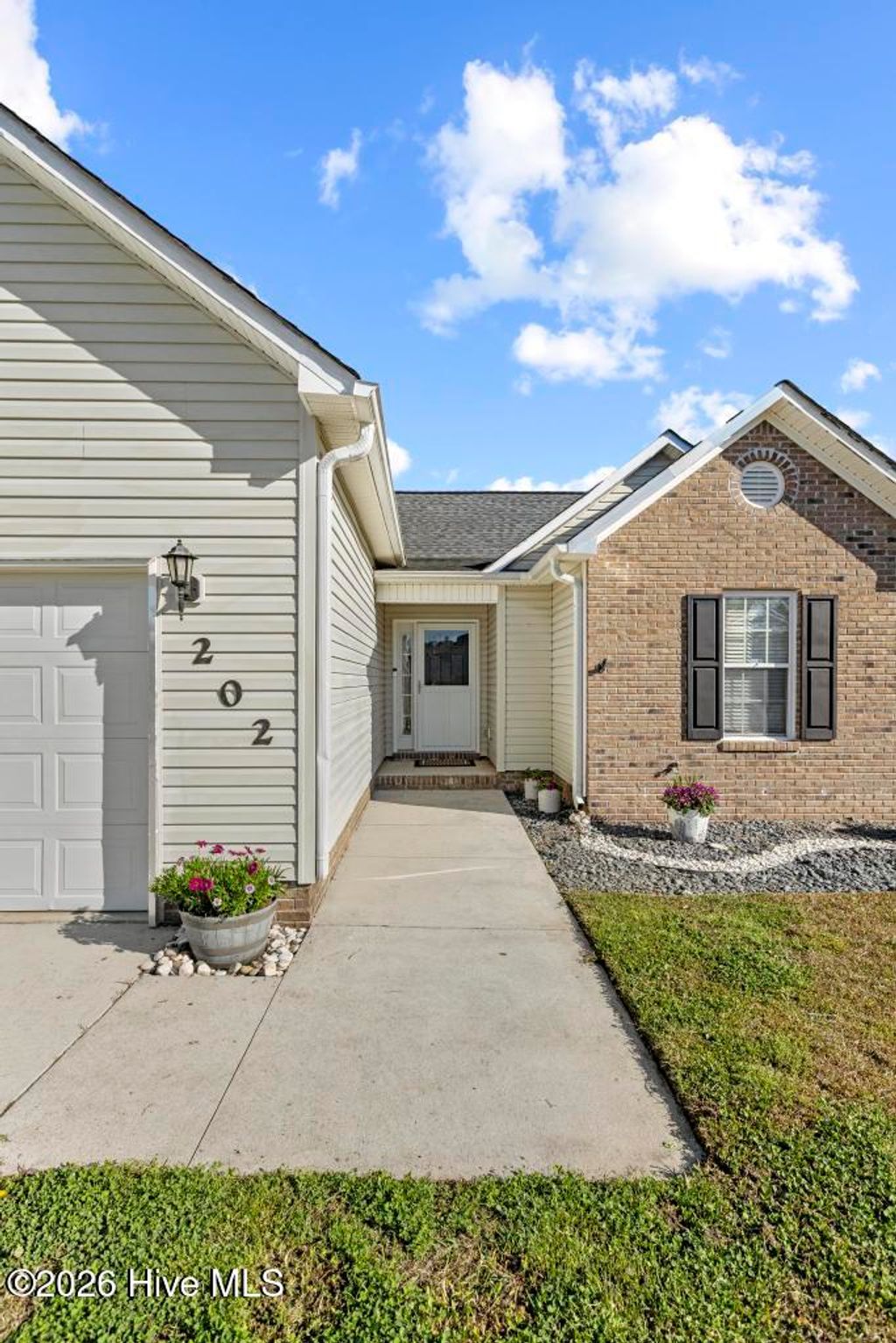 Photo of 202 Brunswick Drive, Jacksonville, NC 28546 (MLS # 100564734)