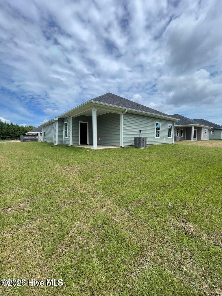 Photo of 915 Caroline Court, New Bern, NC 28560 (MLS # 100604003)