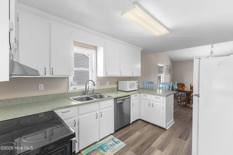 Tiny photo for 1123 S Topsail Drive, Surf City, NC 28445 (MLS # 100608987)