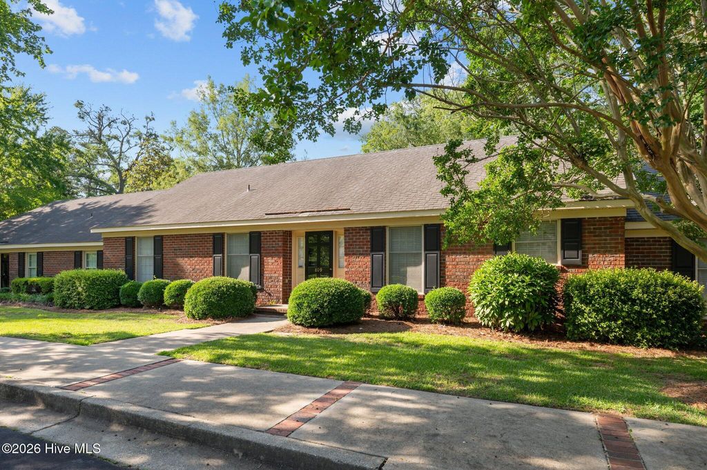 Photo of 809 Greenbriar Road, Kinston, NC 28501 (MLS # 100559066)