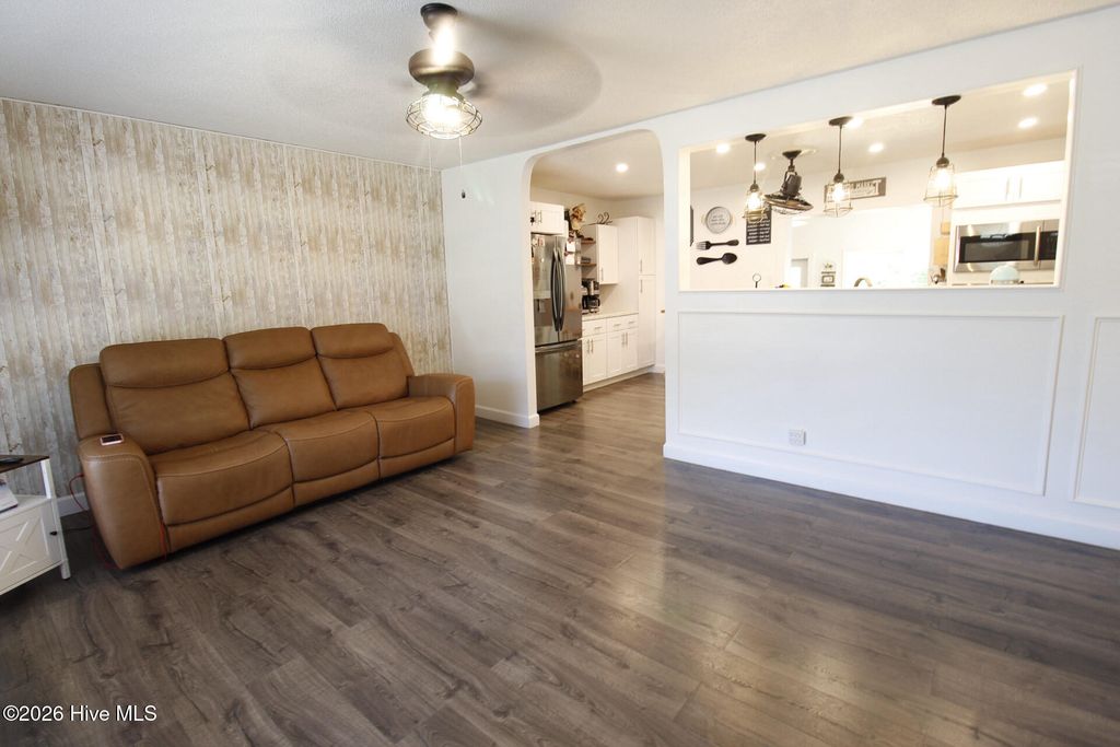 Photo of 104 Pineview Road, Jacksonville, NC 28546 (MLS # 100569705)