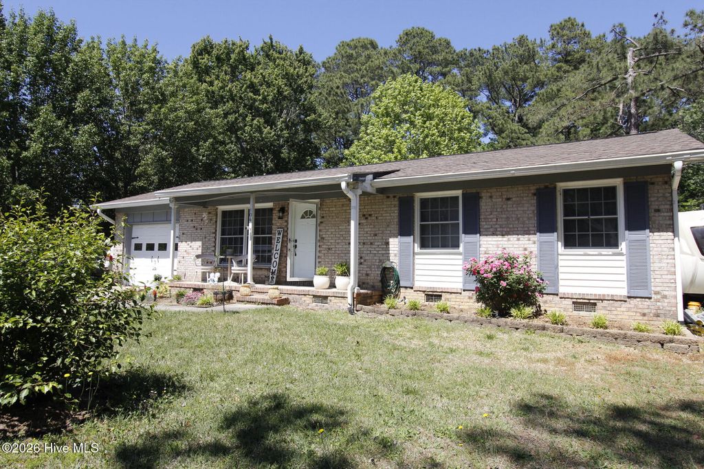 Photo of 104 Pineview Road, Jacksonville, NC 28546 (MLS # 100569705)