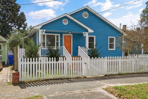 Photo of 708 Chestnut Street, Wilmington, NC 28401 (MLS # 100559887)