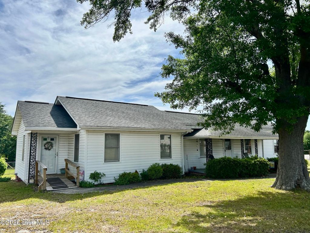 Photo of 170 Hannah Pickett Avenue, Rockingham, NC 28379 (MLS # 100574850)