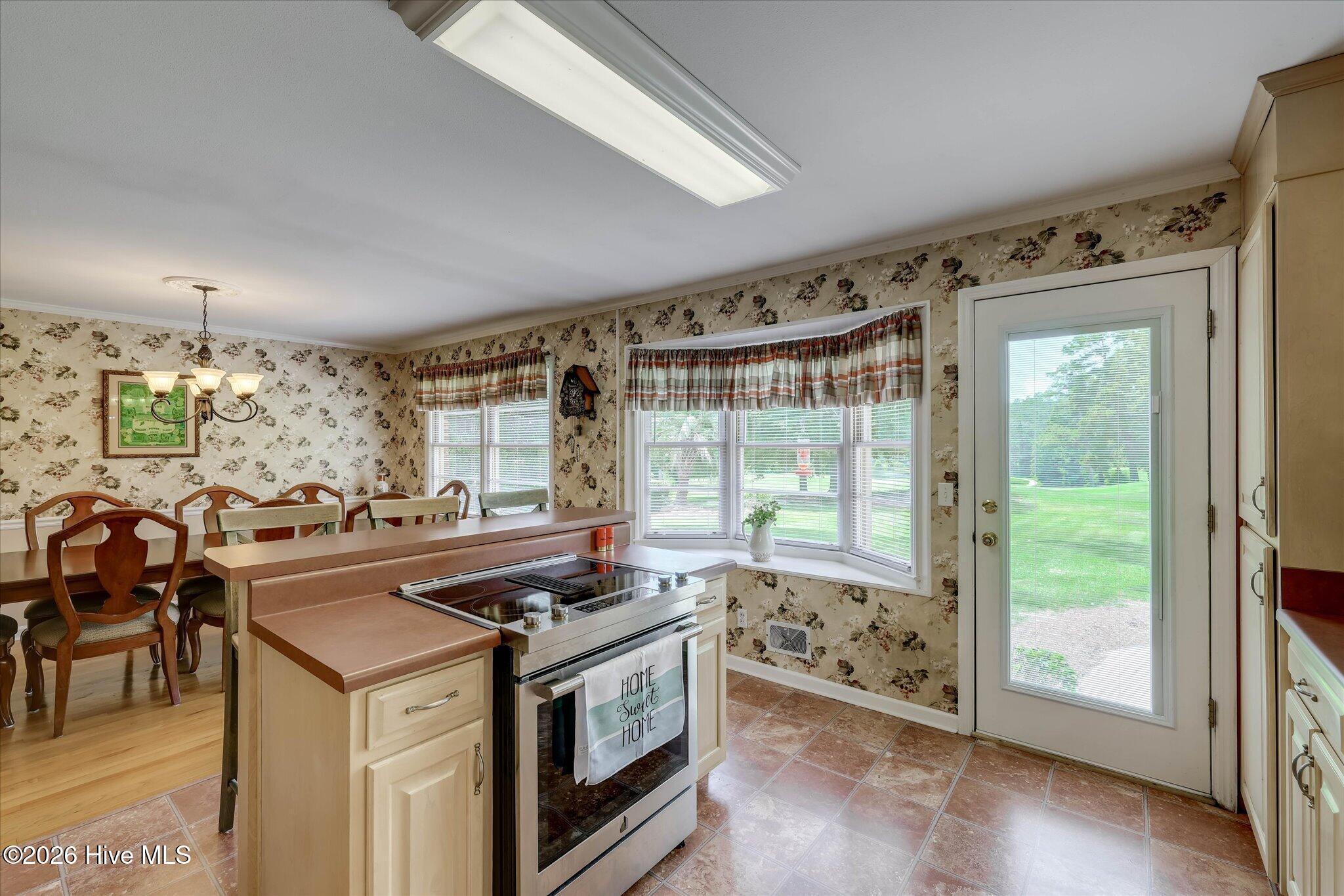 113 Midland Drive