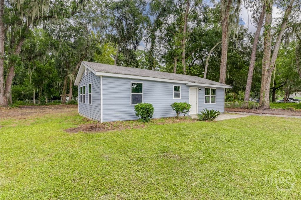 Photo of 506 E Montgomery Cross Road, Savannah, GA 31406 (MLS # SA345544)