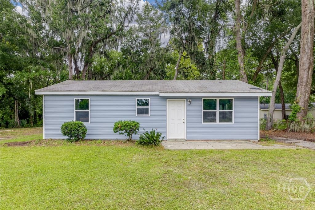 Photo of 506 E Montgomery Cross Road, Savannah, GA 31406 (MLS # SA345544)