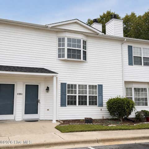 Townhouse For Sale - 3917 Sterling Pointe Drive #KK4<br/> Winterville, NC 28590