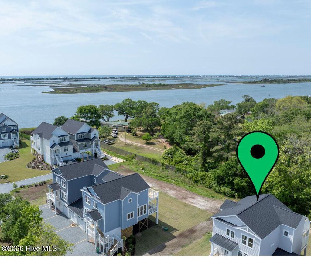 Photo of 52 Pier View Court, Hampstead, NC 28443 (MLS # 100559746)