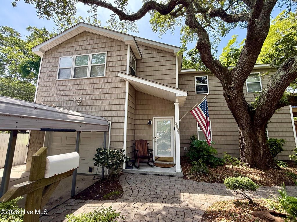 Photo of 2807 Arendell Street, Morehead City, NC (MLS # 100573060)