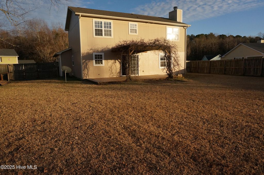 Photo of 302 Rack Lane, Hubert, NC 28539 (MLS # 100546004)