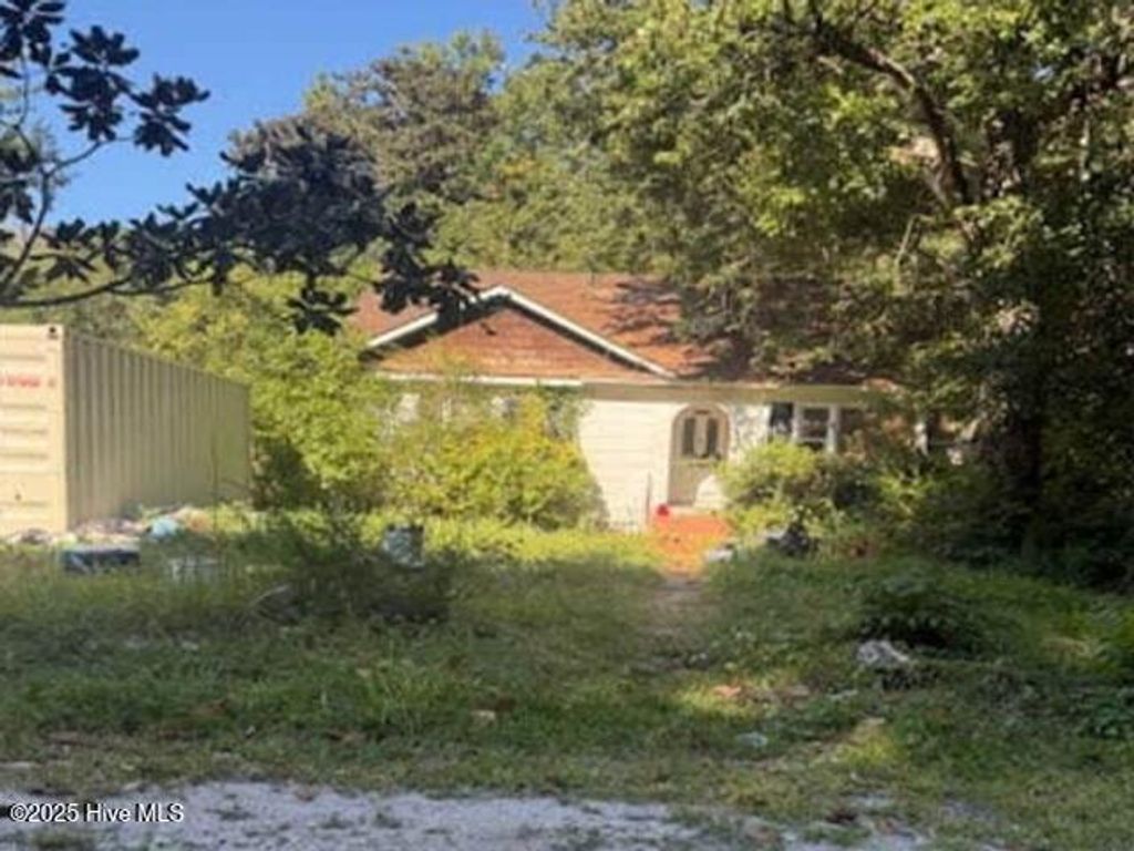 Photo of 136 S Loy Avenue, Jacksonville, NC 28540 (MLS # 100532064)