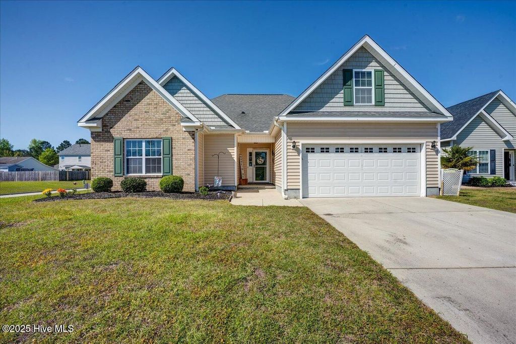 Photo of 115 Kenmore Court, New Bern, NC 28560 (MLS # 100553269)