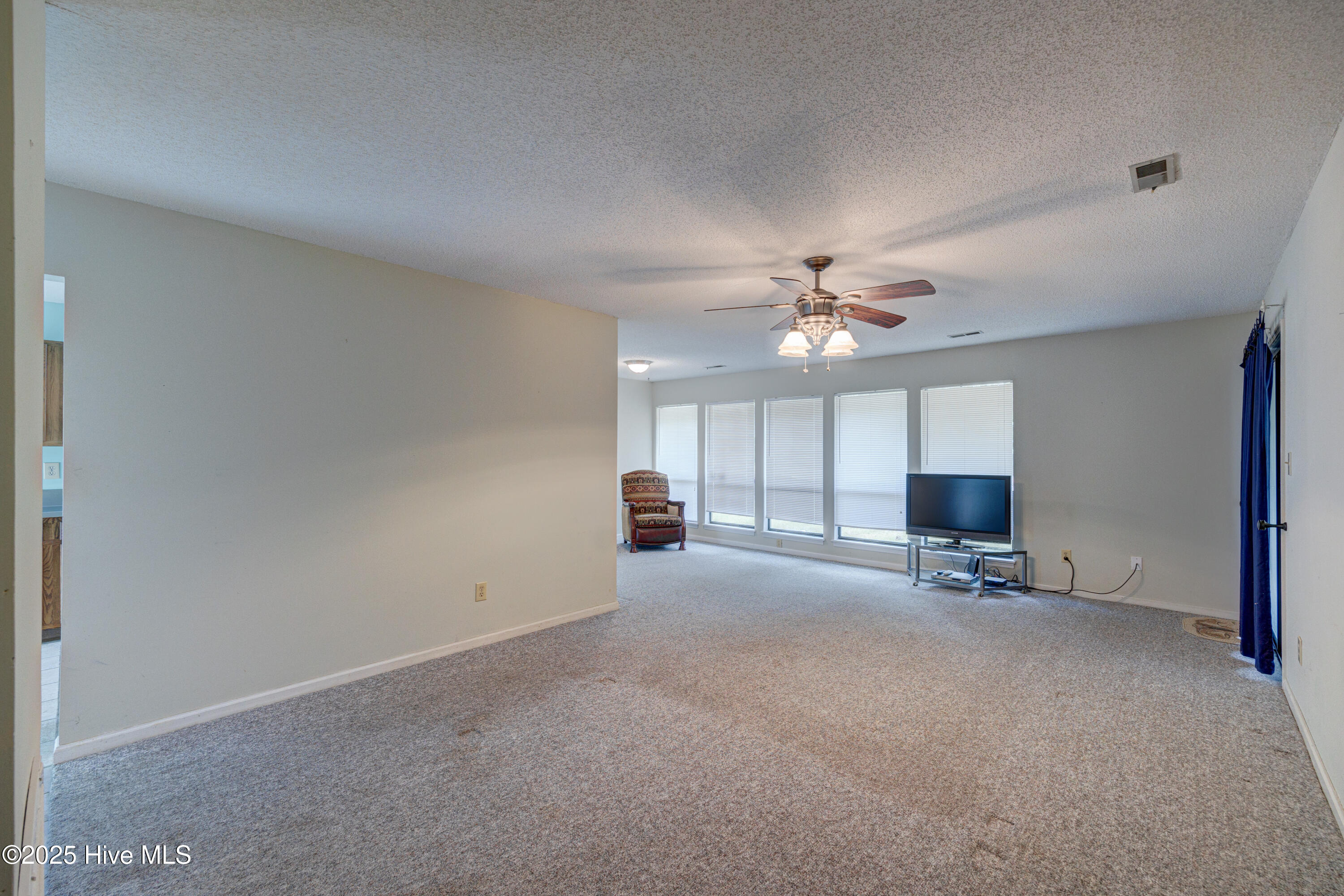 Hampstead, North Carolina 28443, United States, 2 Bedrooms Bedrooms, ,2 BathroomsBathrooms,Residential,Active,256003