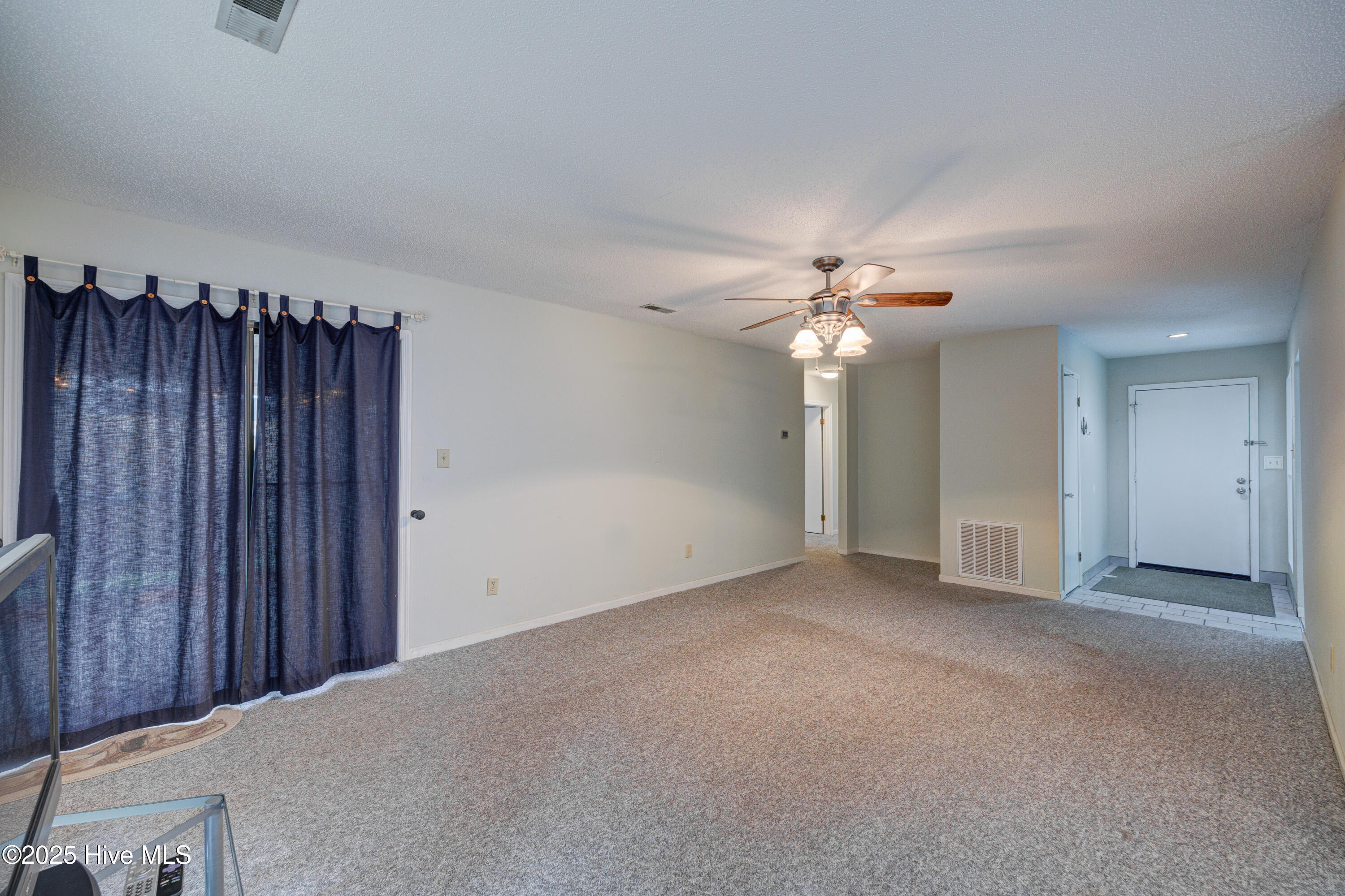 Hampstead, North Carolina 28443, United States, 2 Bedrooms Bedrooms, ,2 BathroomsBathrooms,Residential,Active,256003