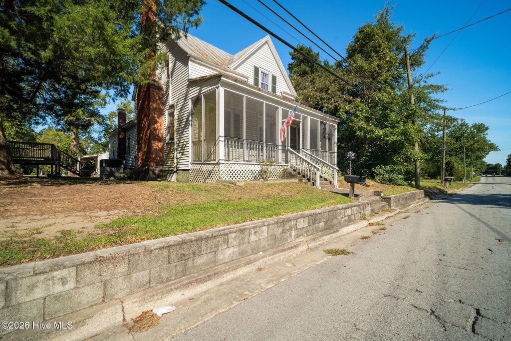 Photo of 102 N Weber Street, Trenton, NC 28585 (MLS # 100609746)