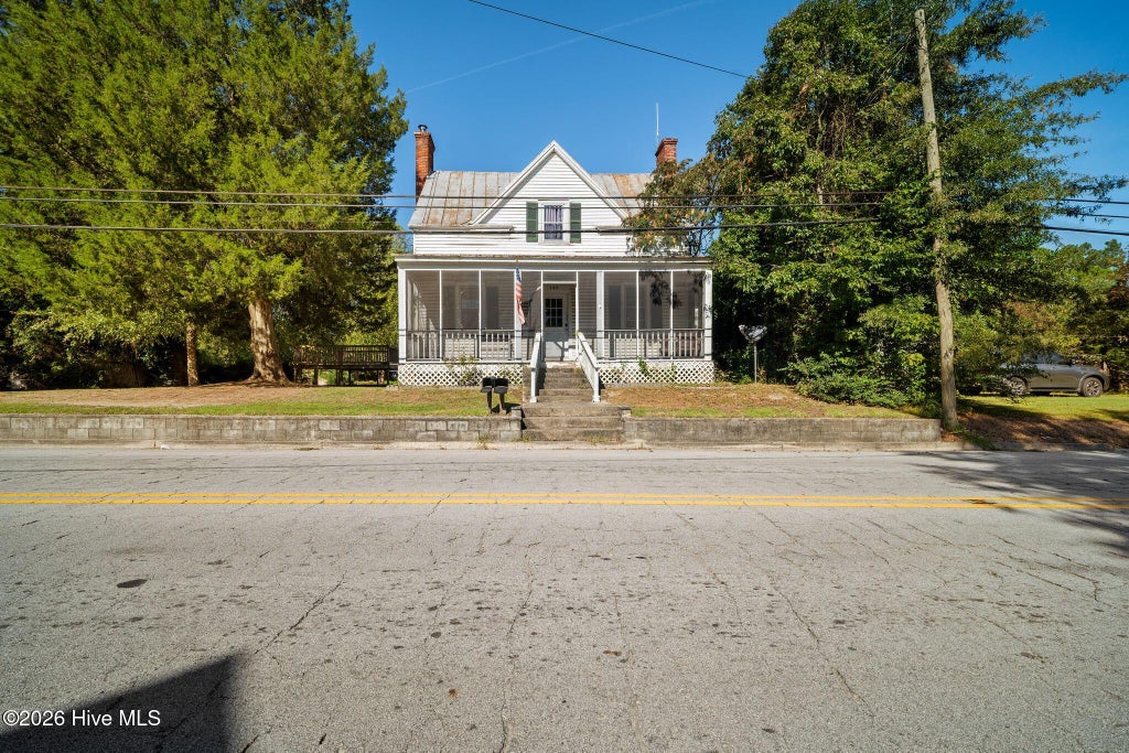 Photo of 102 N Weber Street, Trenton, NC 28585 (MLS # 100609746)