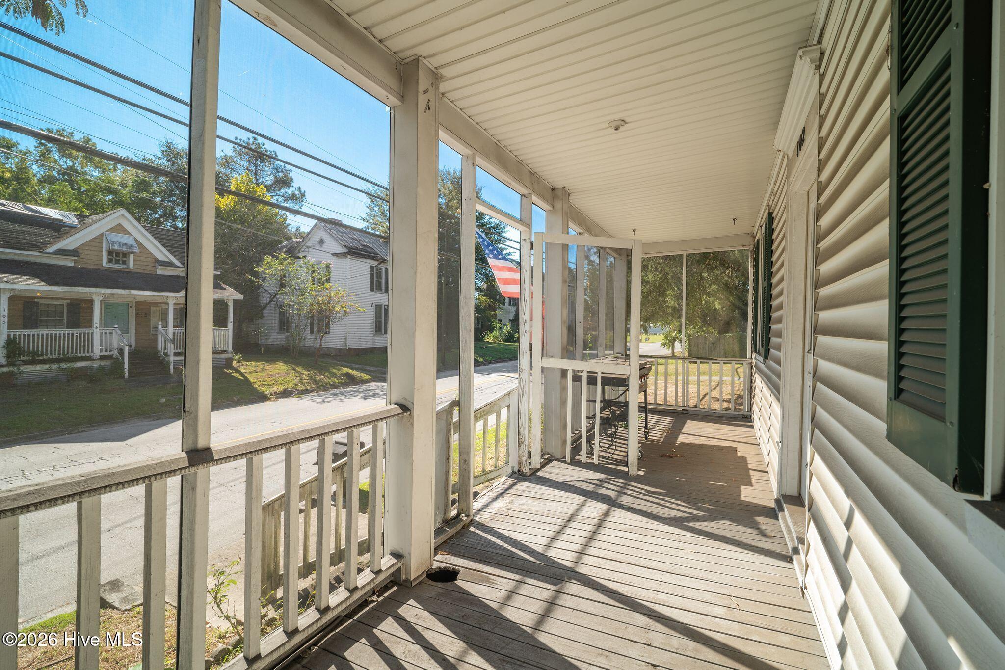 102 N Weber Street