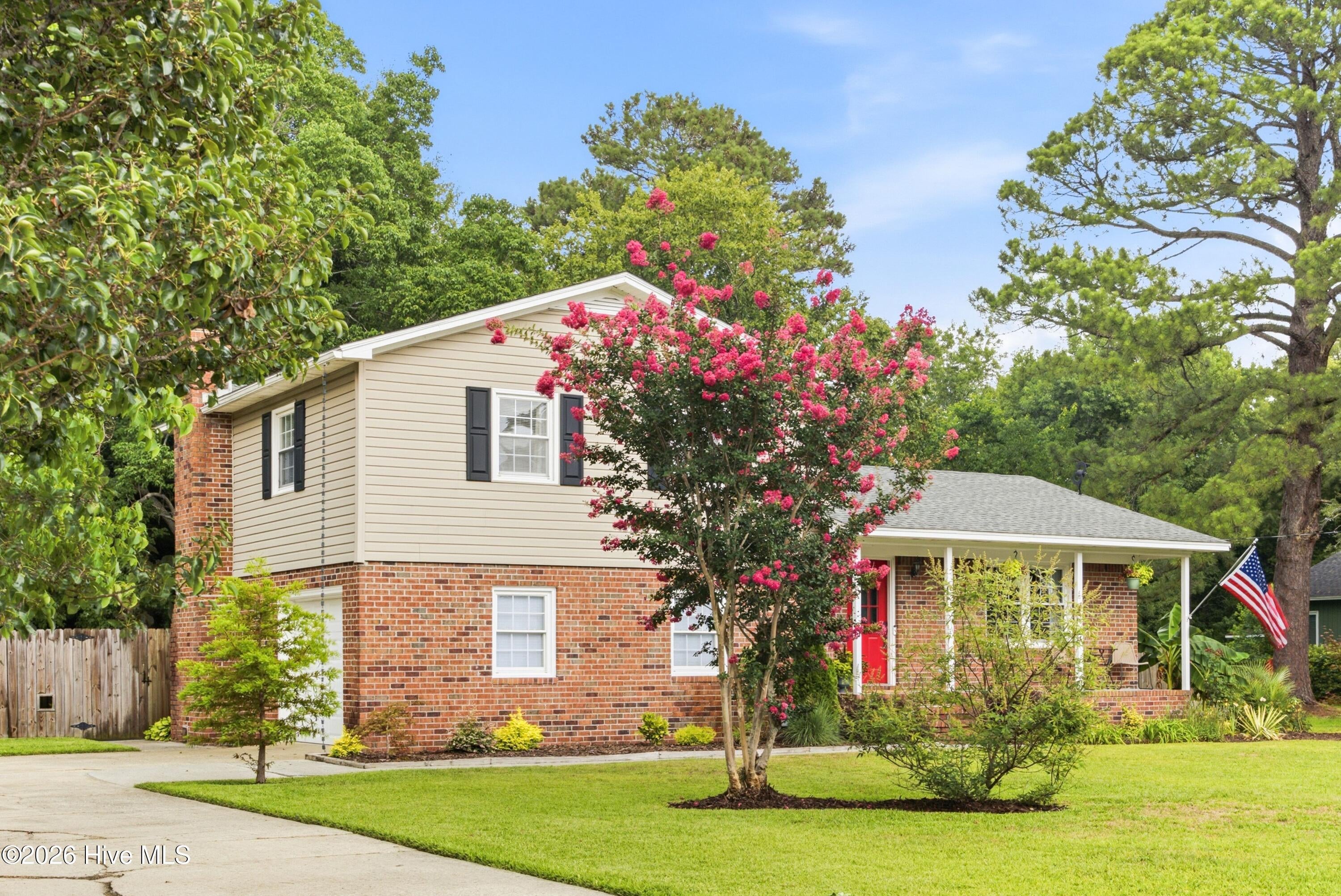 820 Greenbriar Road