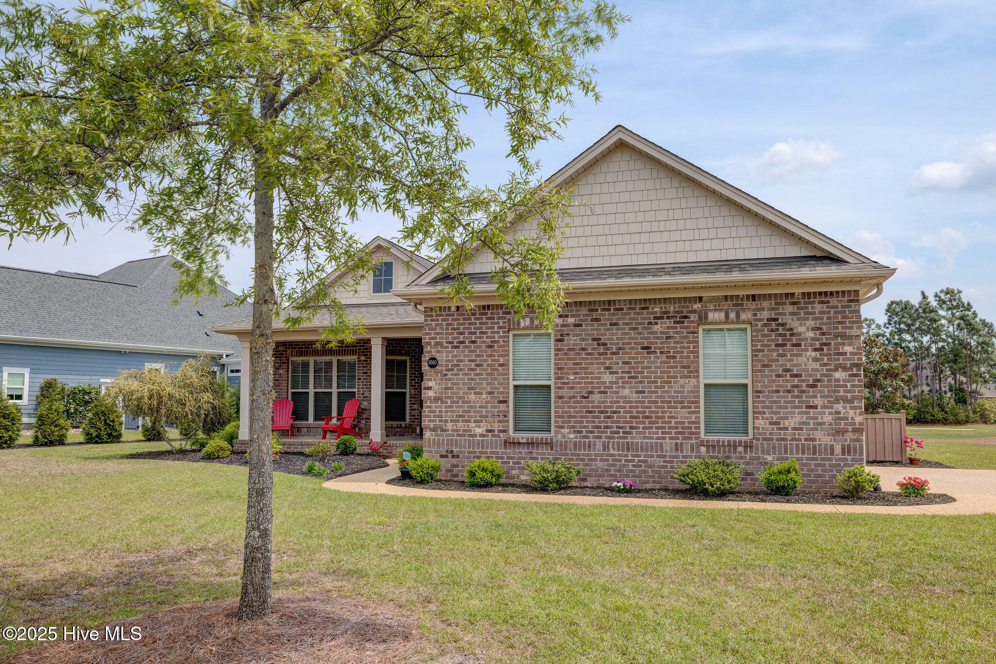 8560 Oak Abbey Trail NE