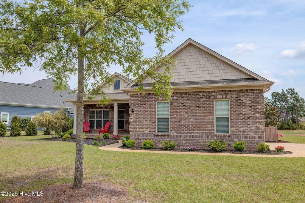 Photo of 8560 Oak Abbey Trail NE, Leland, NC 28451 (MLS # 100549436)