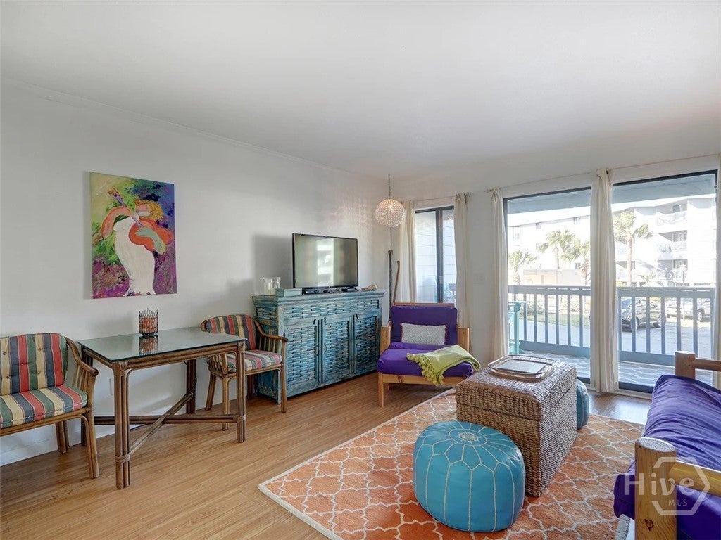 1217 Bay Street 118B
