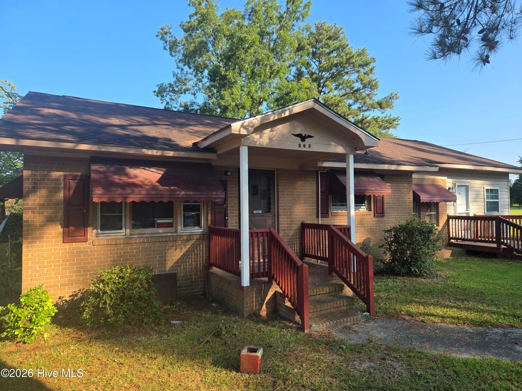 Photo of 208 Center Street, Williamston, NC 27892 (MLS # 100602665)
