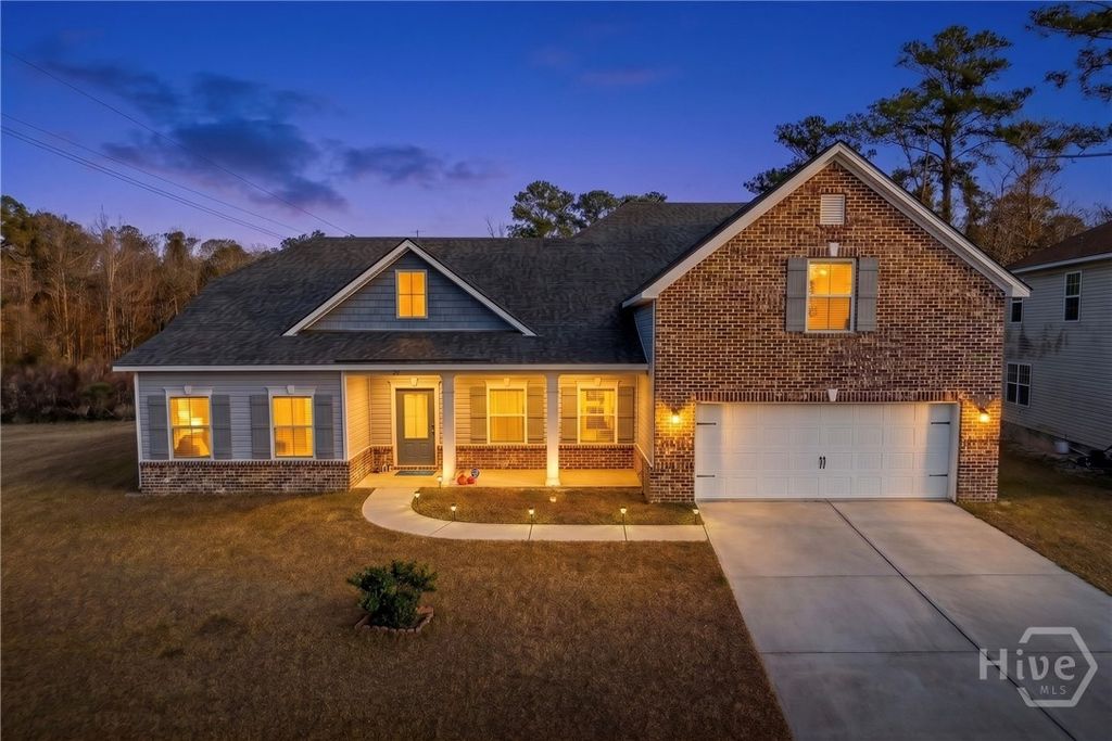 Photo of 16 Litchfield Drive, Savannah, GA 31419 (MLS # SA361130)
